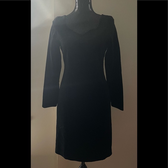 Vintage Laura Ashley Black Velvet Dress Size 6 - Picture 1 of 11